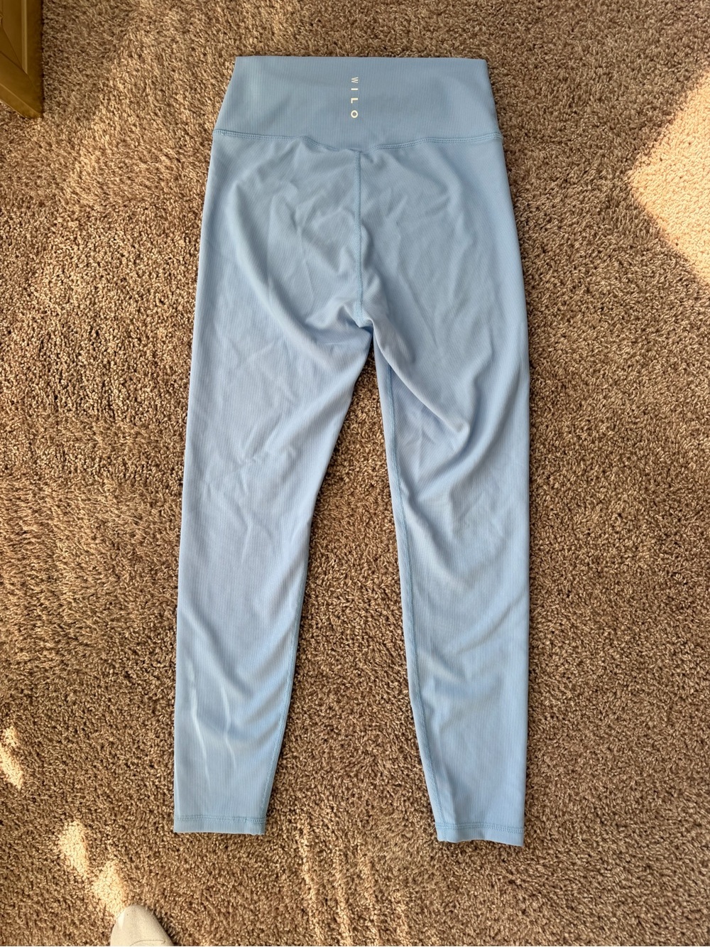 NWT WILO High-Rise Light Blue Seamless Leggings